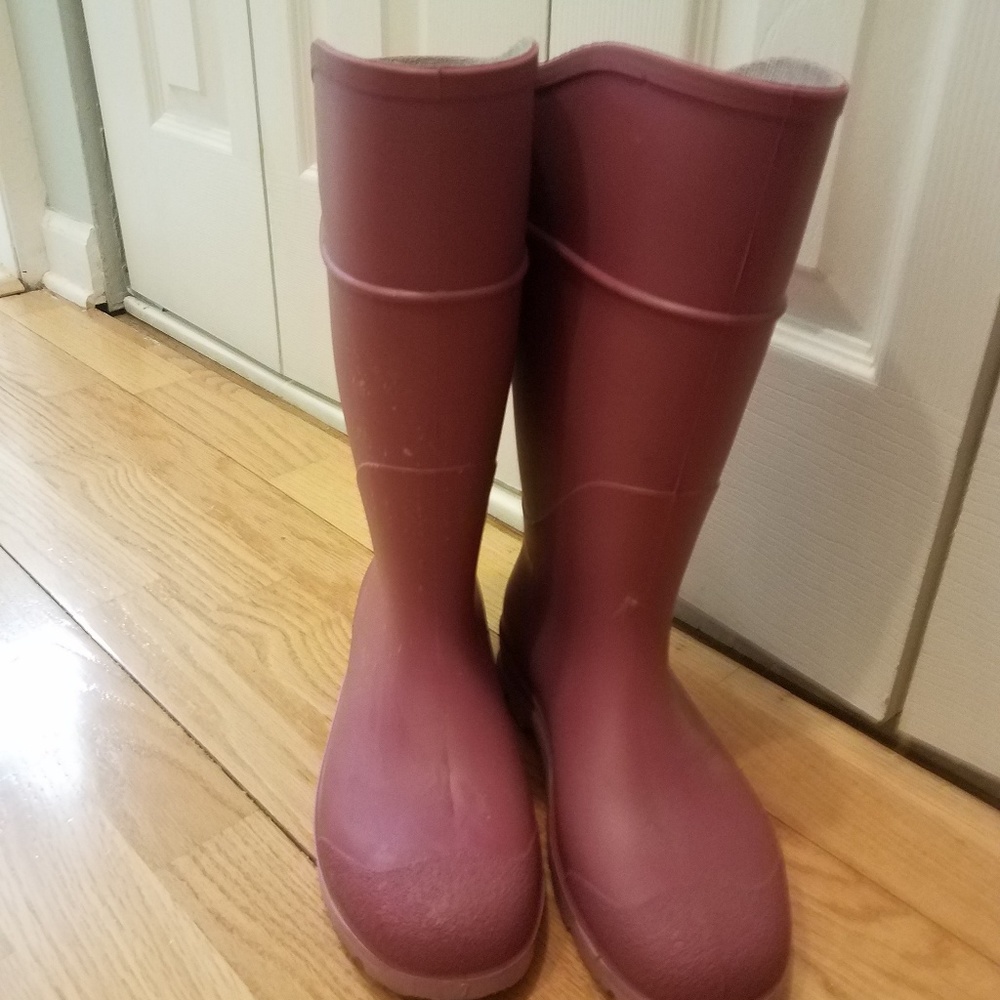 Rain boots